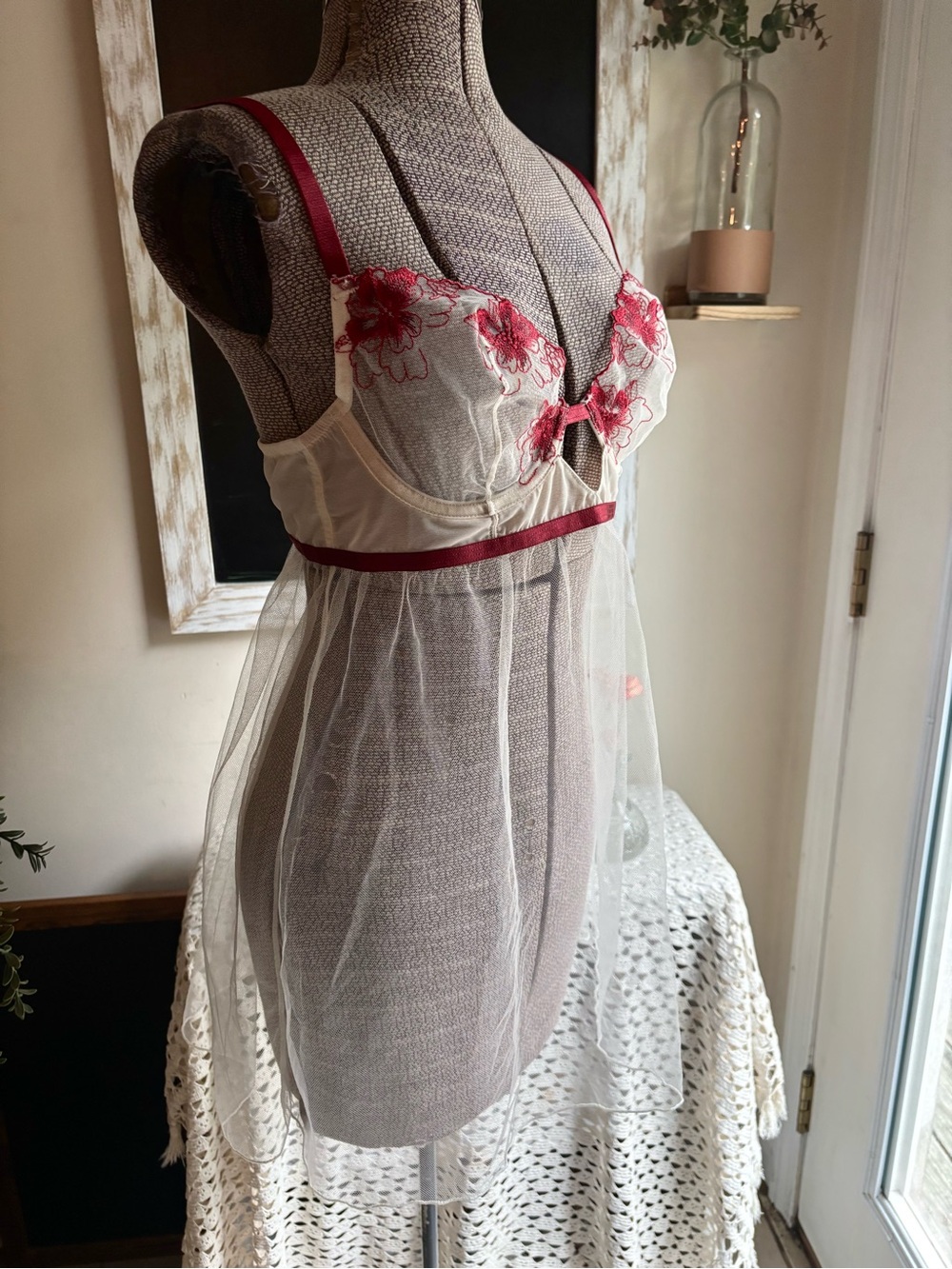 Adore Me Farah Baby Doll Lingerie Top Tulle Embroidered Lace Sheer Slip 36C